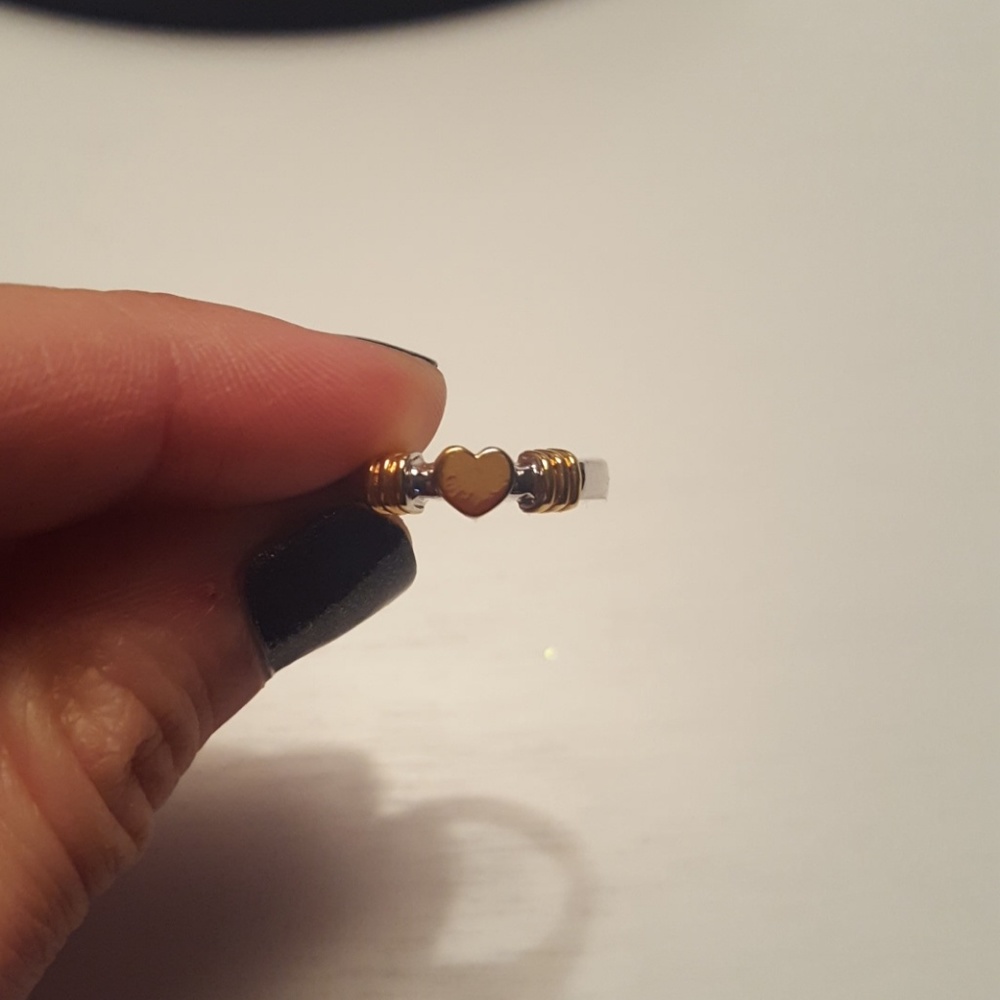 Heart ring - Picture 2 of 3
